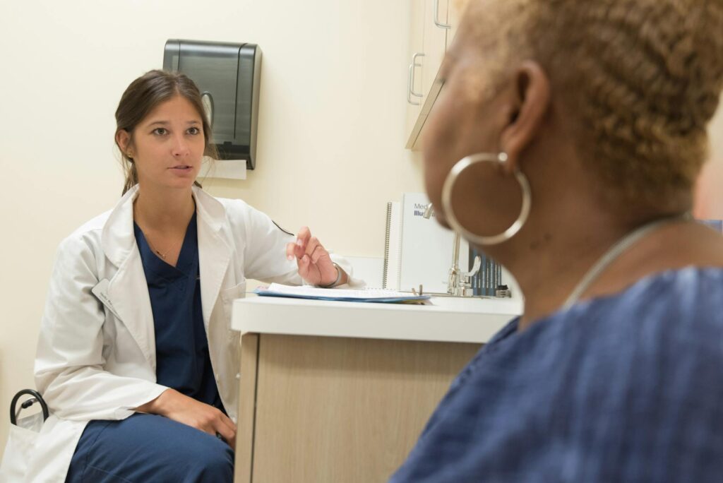 Phòng khám community health ở Houston — lựa chọn cho người không đủ điều kiện ACA hoặc không có giấy tờ